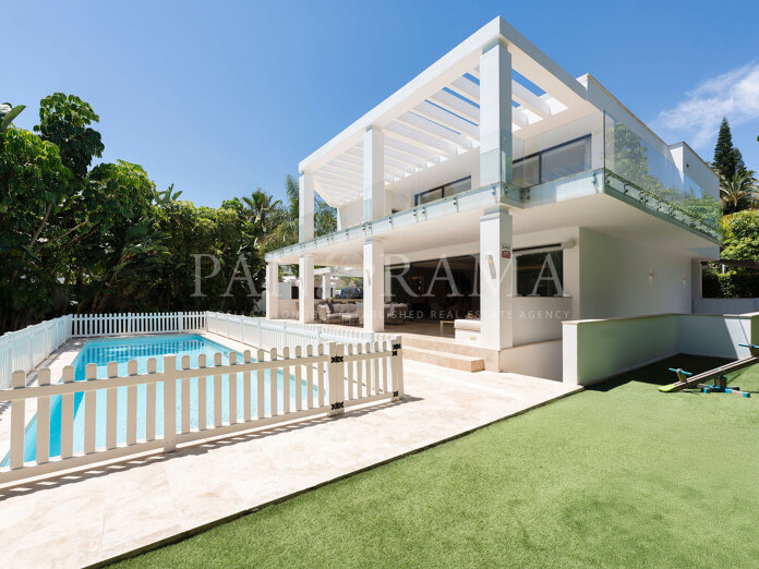 Modernes Familienhaus in La Quinta, Benahavís