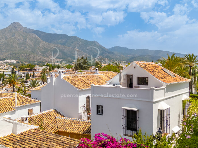Villa pareada con orientación sur en el punto más alto de Lomas Pueblo
