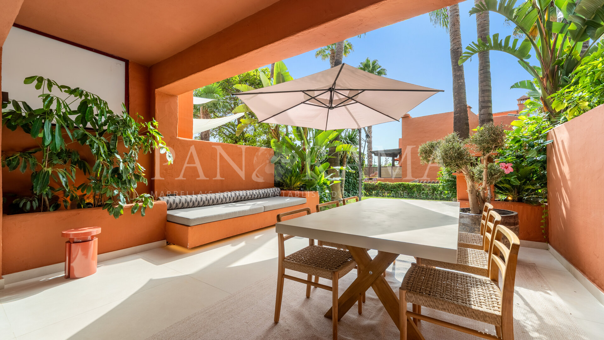 Gorgeous family townhouse in Monte Marbella Club, walking distance to Puente Romano