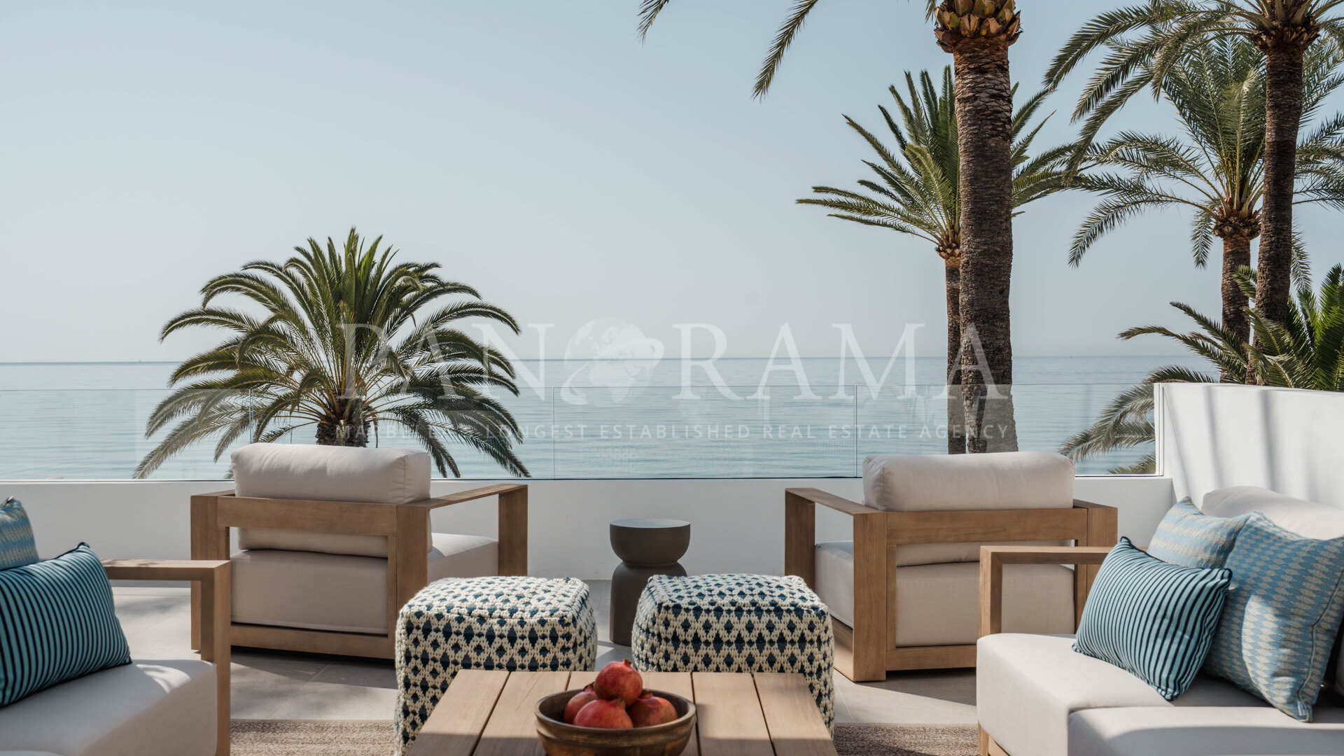 Exceptional Semi-Detached home in Oasis Club on Marbella’s Golden Mile