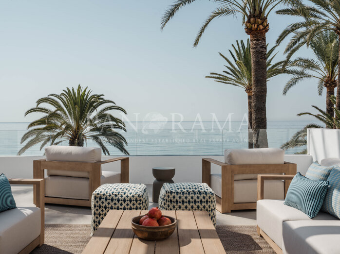 Excepcional casa pareada en Oasis Club en la Milla de Oro de Marbella