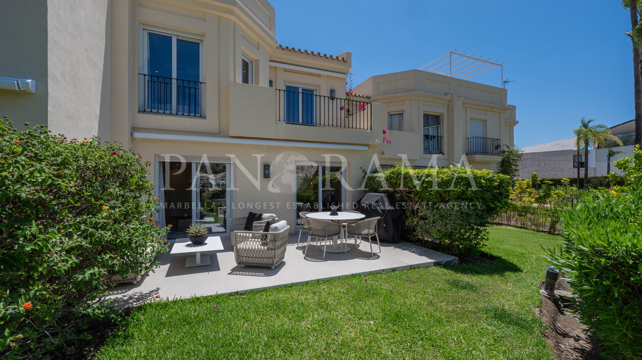 Reihenhaus im skandinavischen Stil in La Quinta Hills, Benahavís