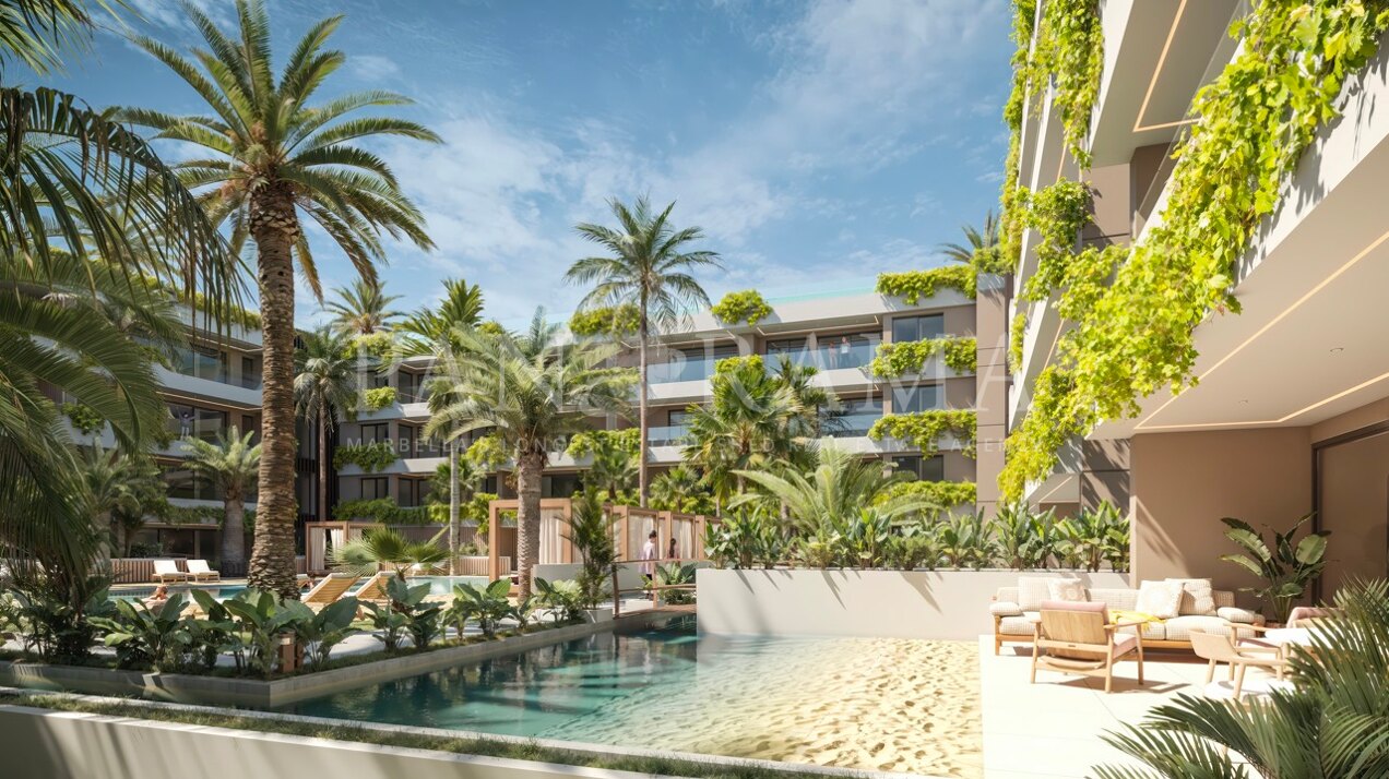 Spacious apartment in a great location bordering San Pedro town