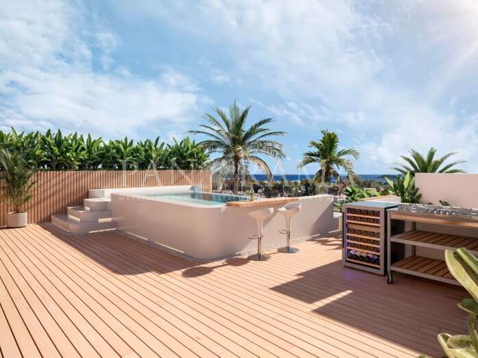 Duplex penthouse met privé dompelbad in San Pedro stad