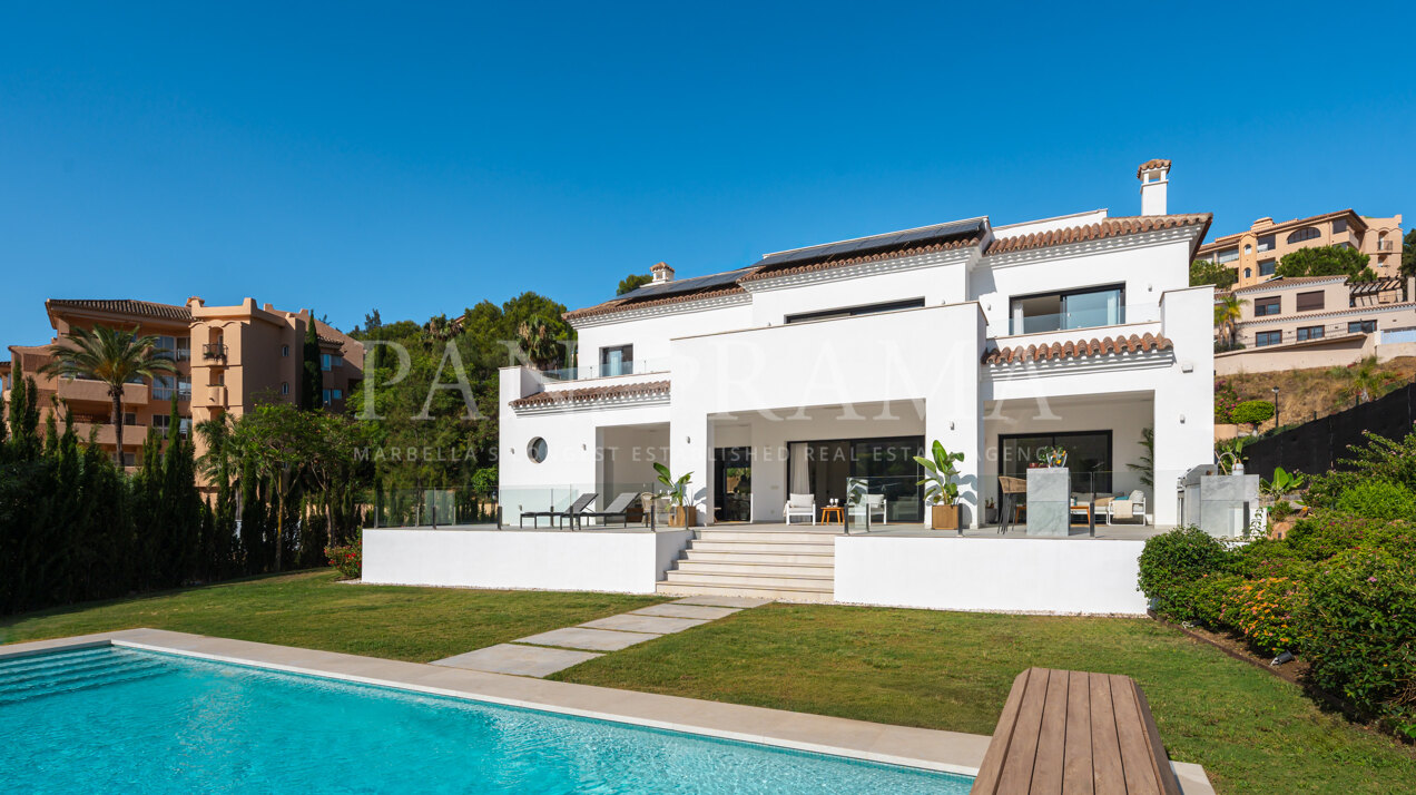 Villa Andrea a front line golf villa in Elviria