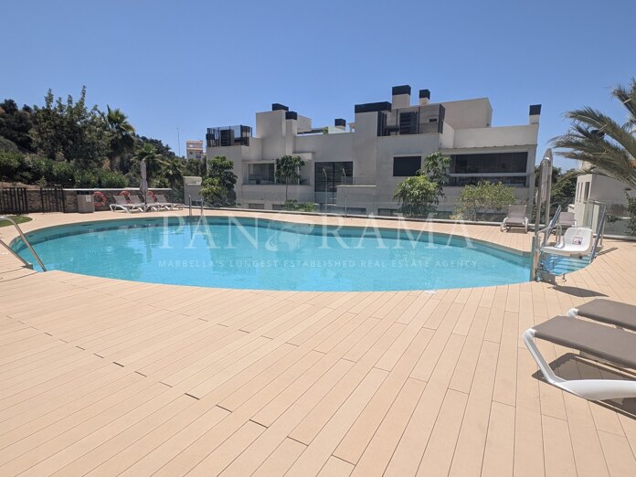 Bright and Spacious unfurnished apartment in a quiet residential area in Marbella