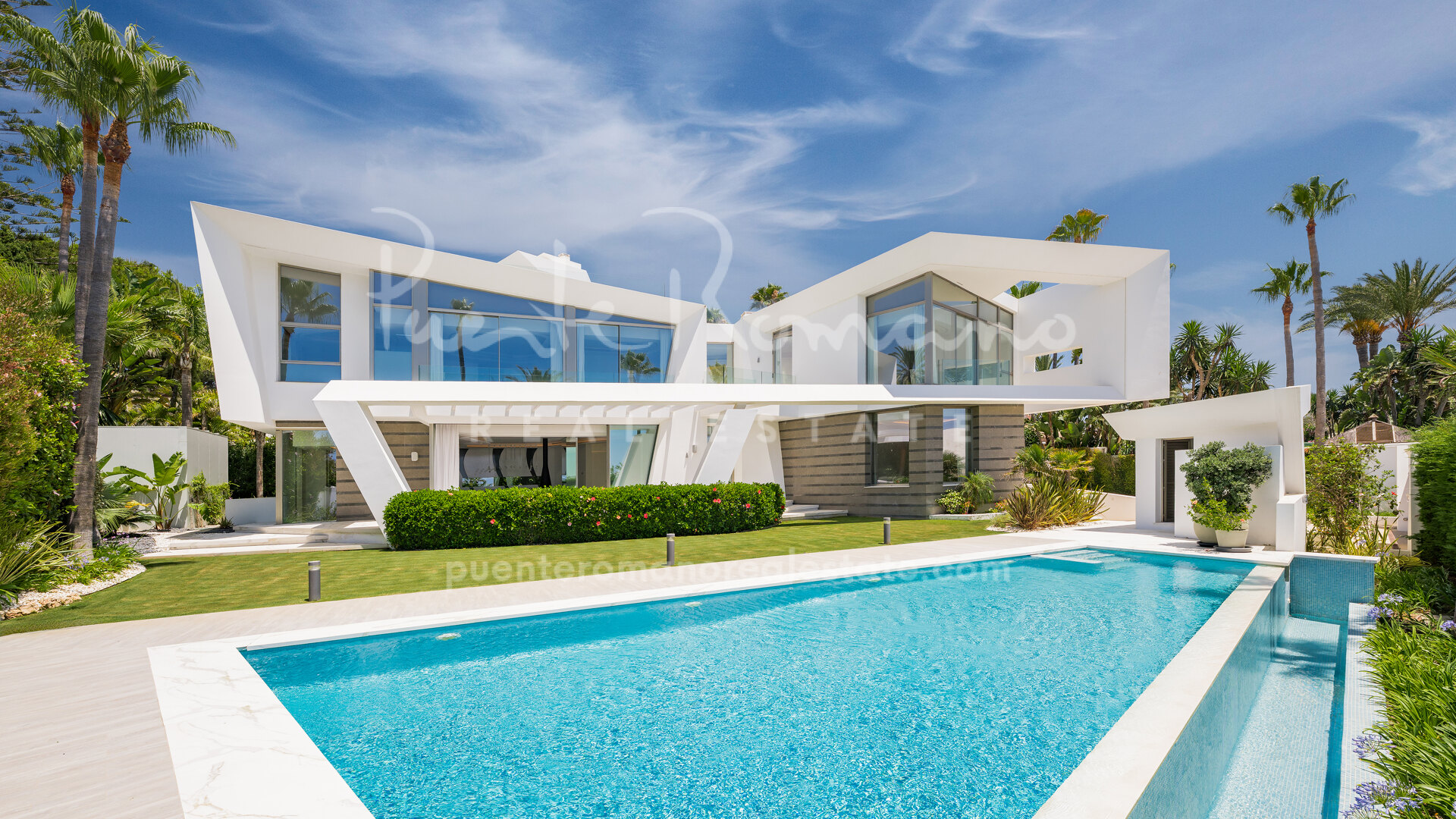 Villa Marea – Exceptional contemporary seaside villa in Los Monteros, Marbella