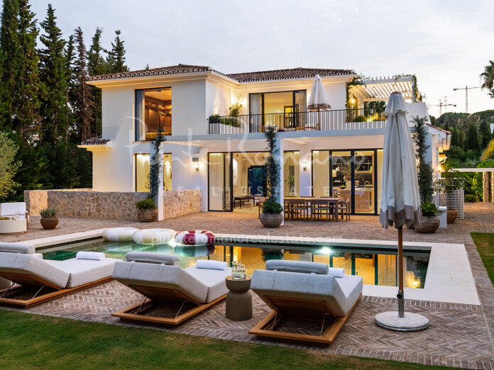 Villa Siena, espectacular villa en primera línea de golf en Nueva Andalucía