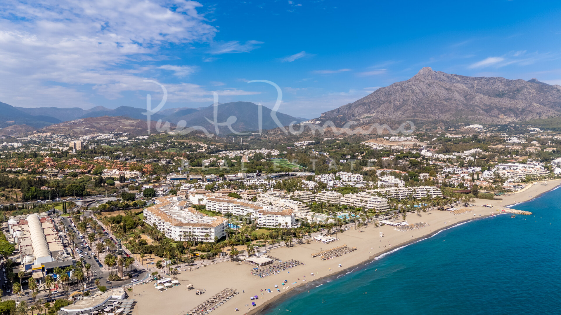 Beautiful apartment a luxurious beachfront community in Puerto Banús