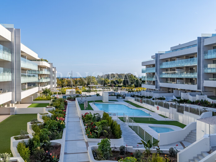 Westlich ausgerichtete Wohnung in Strandnähe in Mare, San Pedro de Alcántara