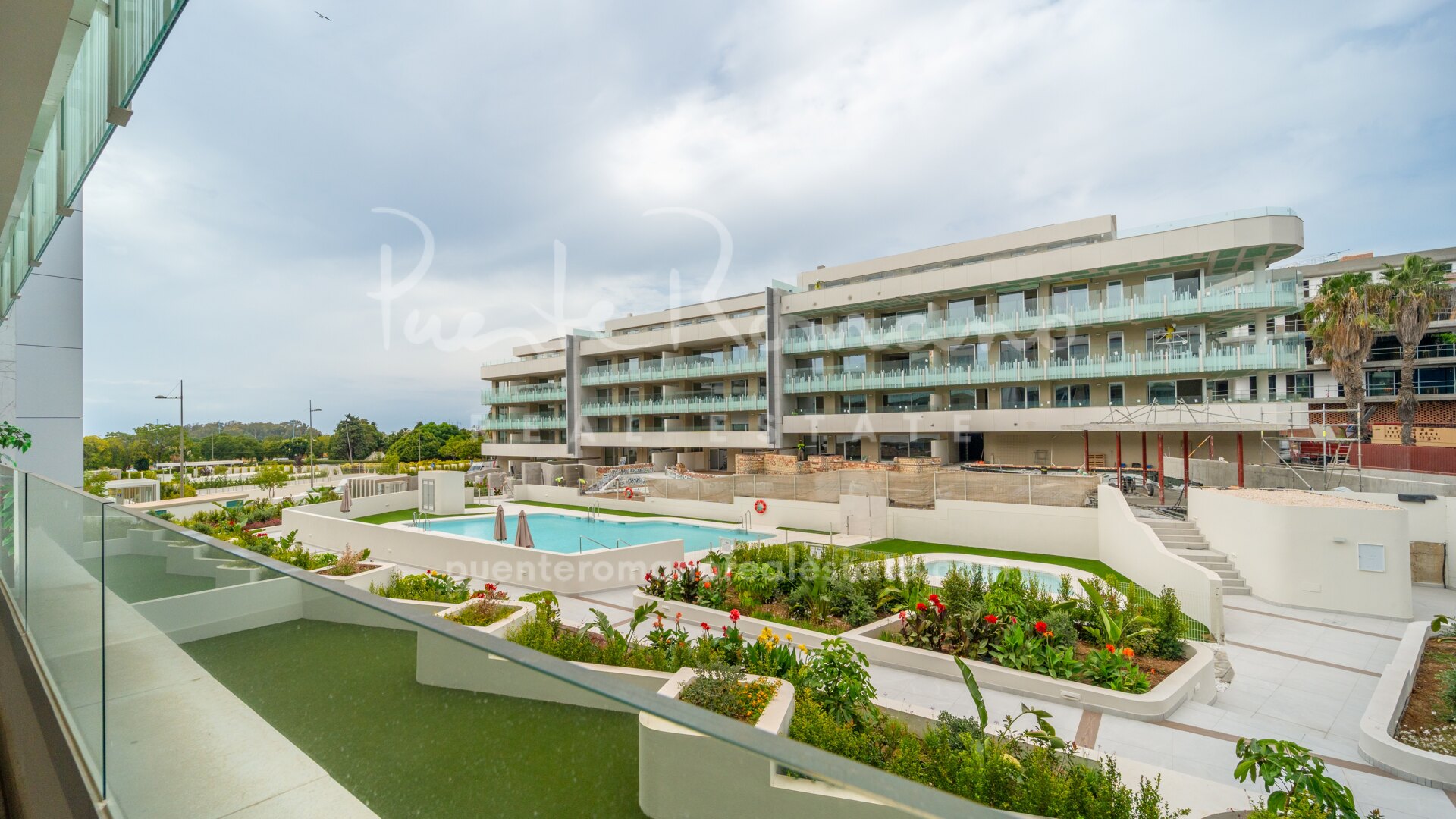 West-Facing Apartment Near the Beach in Mare, San Pedro de Alcántara