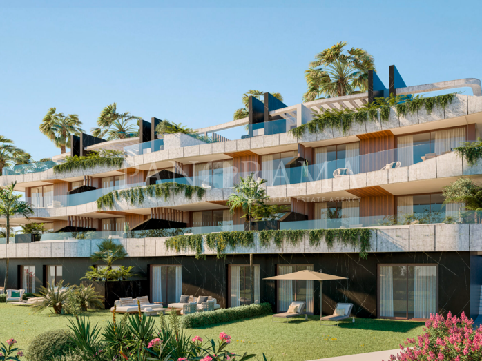 Duplex groundfloor apartment with private garden in East Marbella