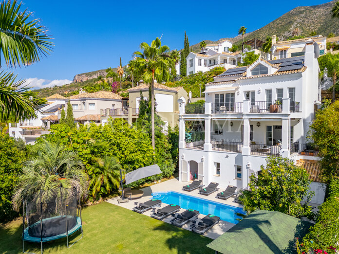 Beautiful villa with panoramic views in Sierra Blanca Country Club