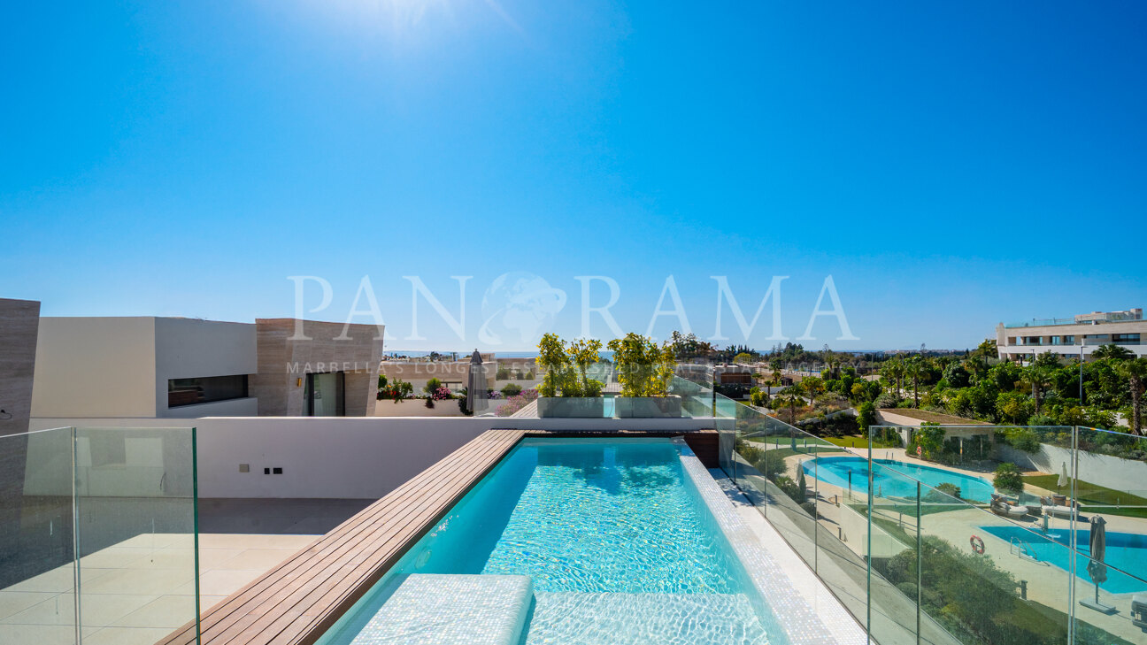 Luxuriöses Duplex-Penthouse, entworfen von Fendi Casa im Epic Marbella an der Goldenen Meile