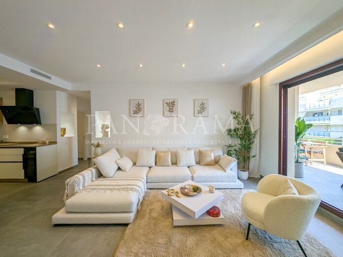 Luxe appartement aan het strand in een residentie direct aan zee in San Pedro de Alcántara