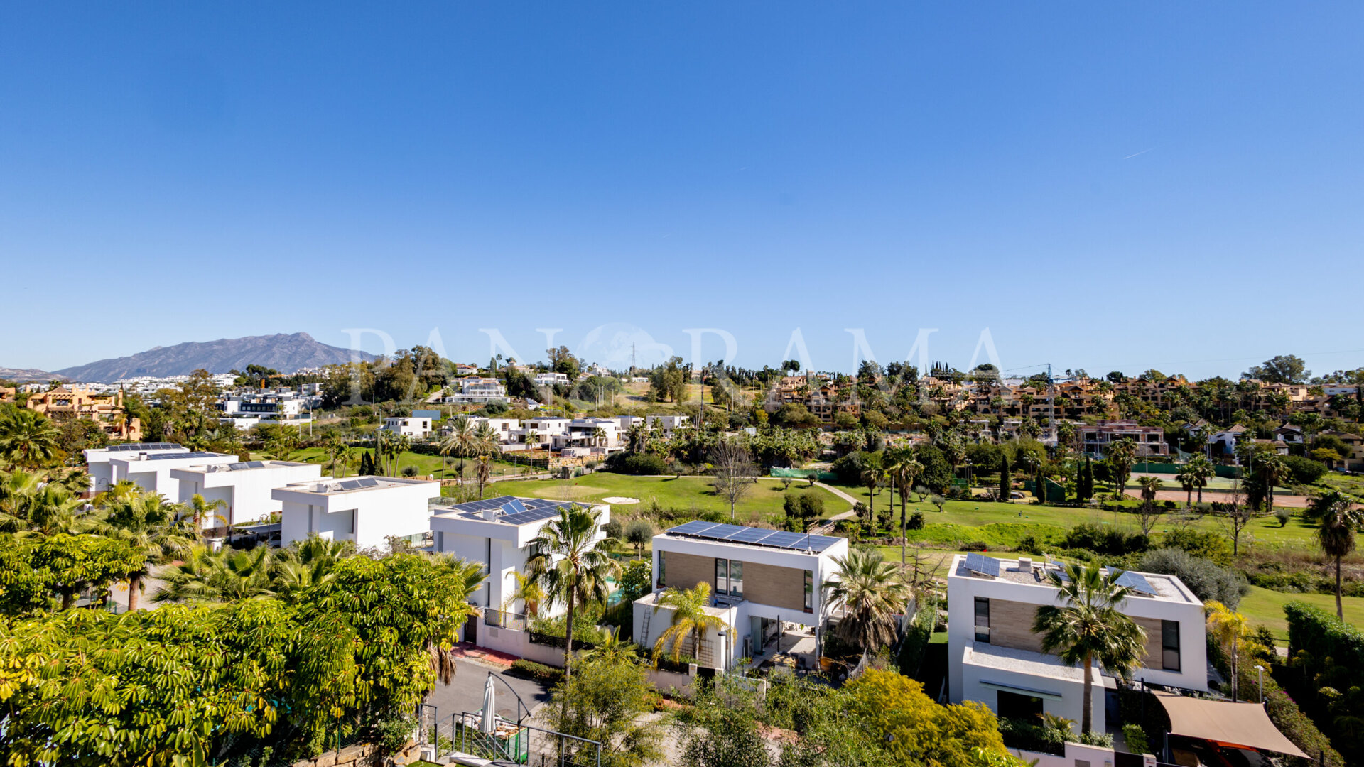 Contemporary villa with infinity pool and spectacular golf views in Belfry, East Estepona