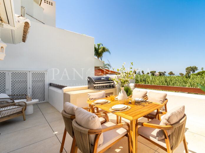 Palm Beach 20 – Stylish apartment with privacy and views of the Mediterranean