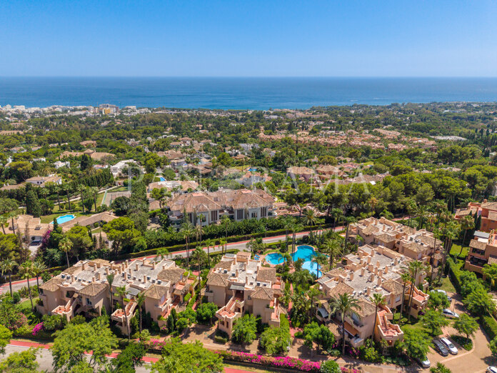 Bel appartement avec vue sur la mer dans El Alfar, dans la prestigieuse résidence de Sierra Blanca