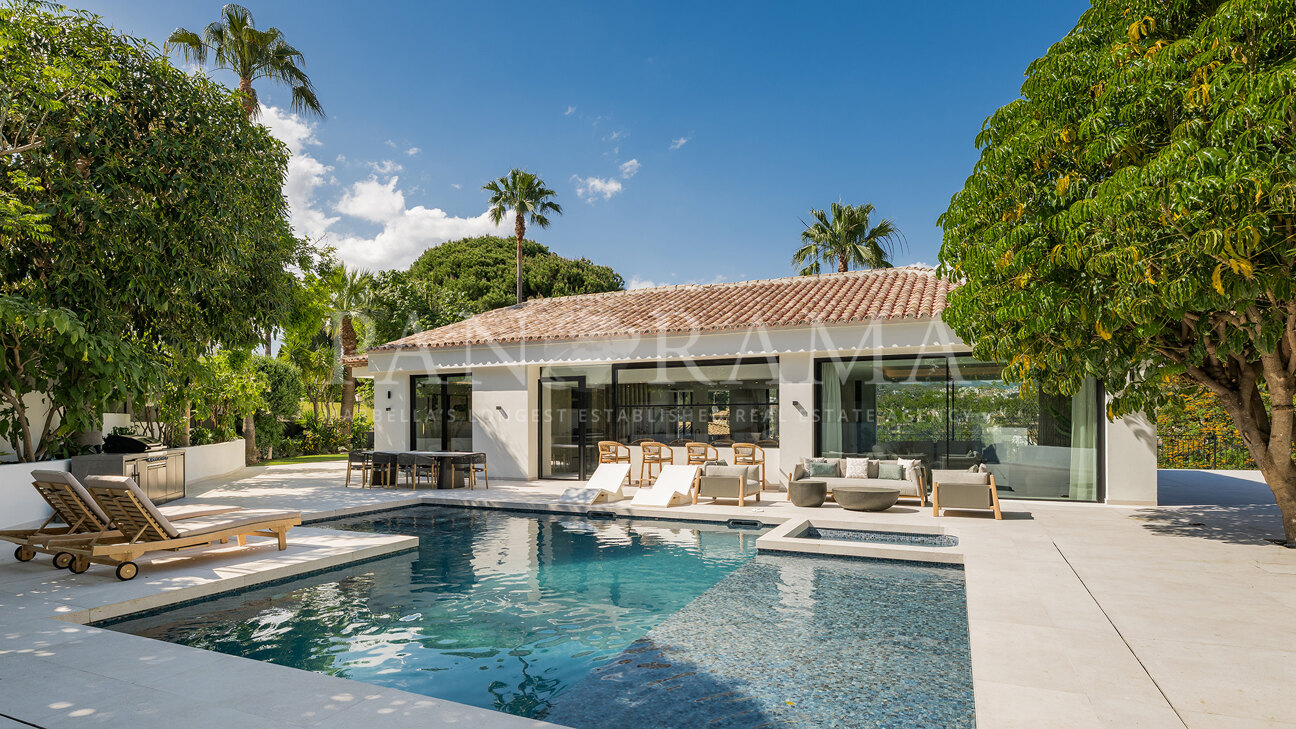 Villa Vincci - Elegant villa overlooking Las Brisas Golf in Nueva Andalucía