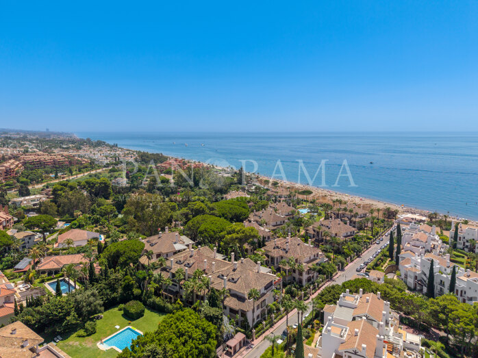 Helle Wohnung in der exklusiven Strandresidenz, La Reserva de Los Monteros