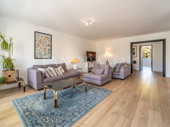 Appartement lumineux et moderne à Nueva Andalucía pour location longue durée