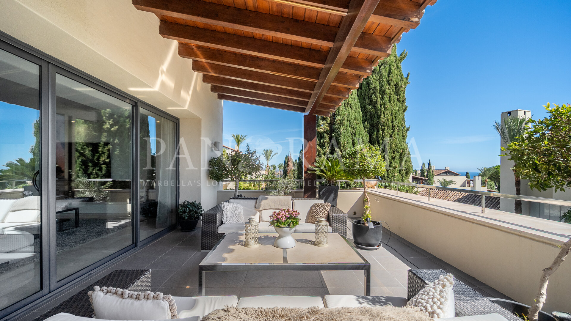Impressive apartment in the sought-after Imara community in Sierra Blanca