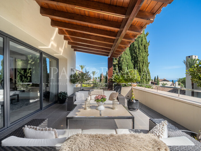Impressive apartment in the sought-after Imara community in Sierra Blanca