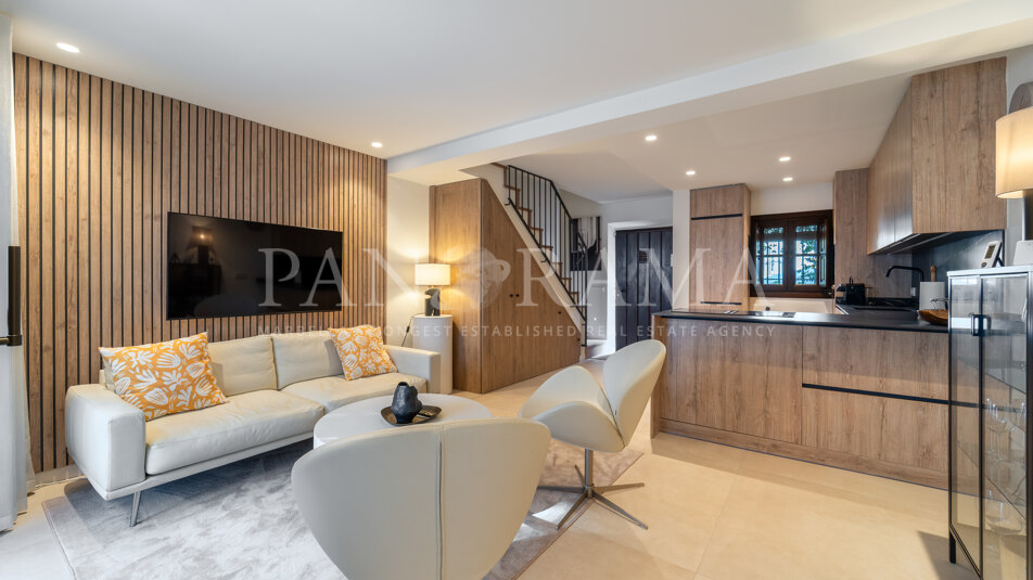 Casa Casares - Lovely townhouse in the enchanting community of Lomas Pueblo