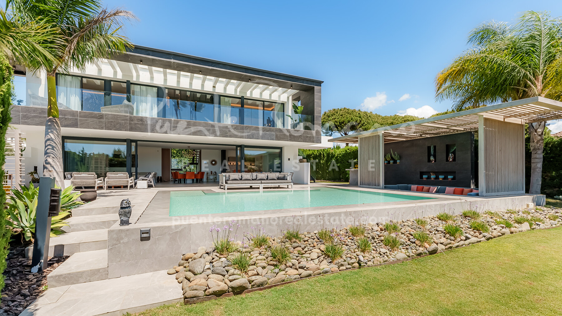 Villa Marina, a modern luxury villa with panoramic views in Las Brisas