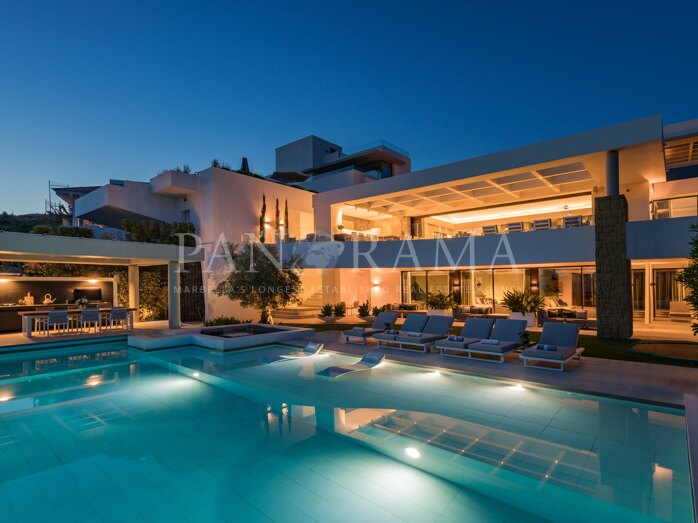 Villa moderne de luxe avec vue imprenable sur la mer au sein du Los Flamingos Golf Resort