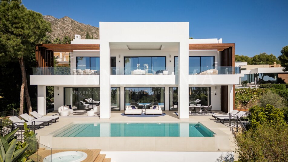 Contemporary elegant villa with unparalleled views in Sierra Blanca on the Golden Mile