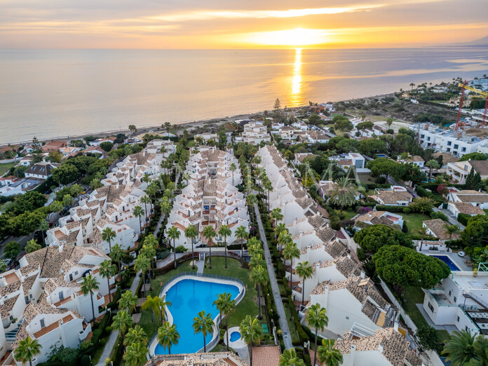 Beautiful townhouse on the second line of the beach in Costabella, East Marbella