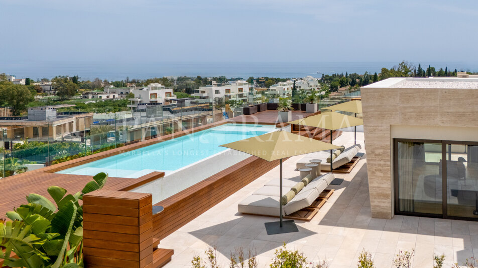 Skyvilla 6 - a luxurious property with impressive rooftop solarium with its own swimming pool on the Golden Mile