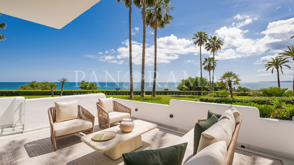 Instapklaar appartement met zeezicht in het prestigieuze Alcazaba Beach