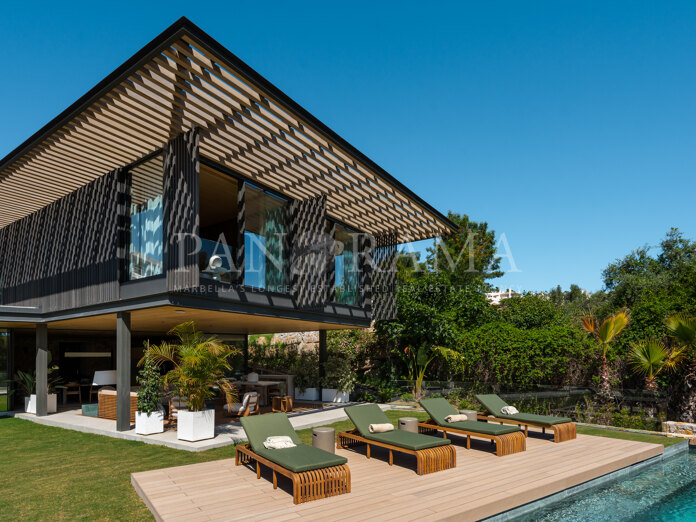 Ultra-exclusieve, gloednieuwe moderne villa met panoramisch zeezicht in La Cerquilla