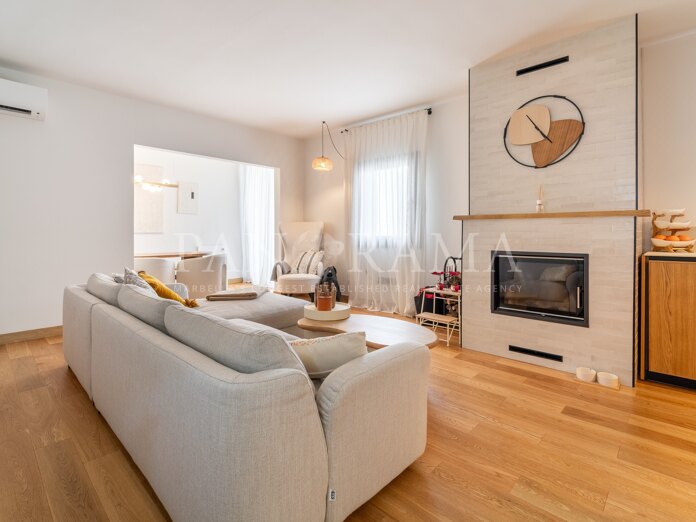 Elegant and sleek two-bedroom apartment in Playas del Duque