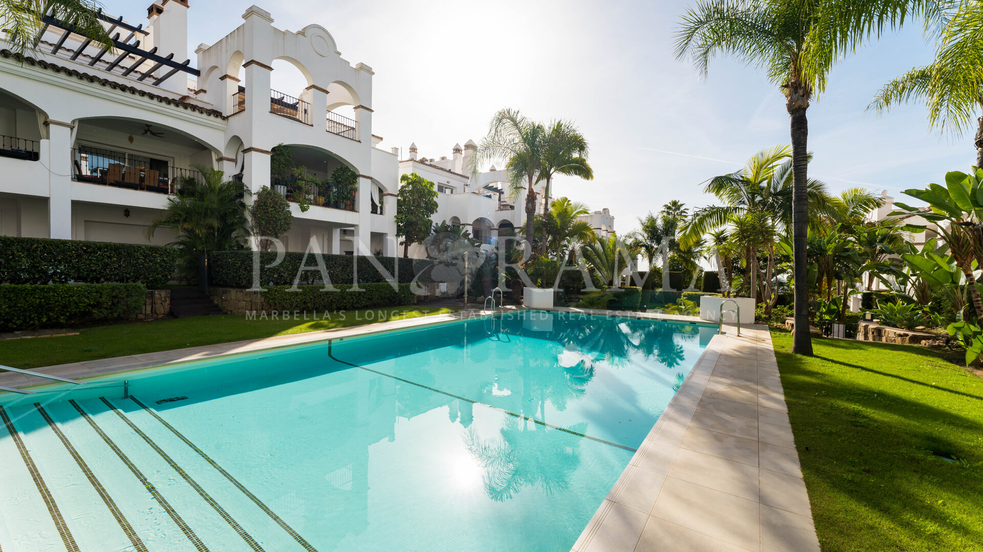 Sophisticated elevated ground floor flat in Sierra Blanca, Golden Mile