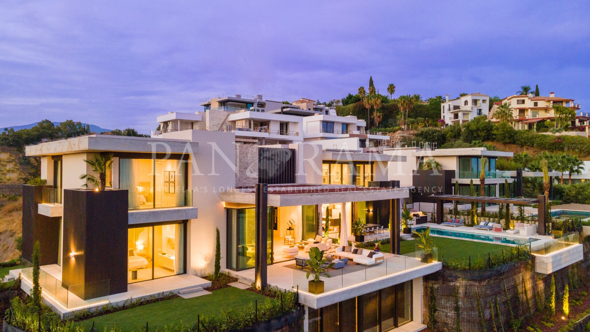 Luxurious villa with panoramic views in The Hills, Benahavís