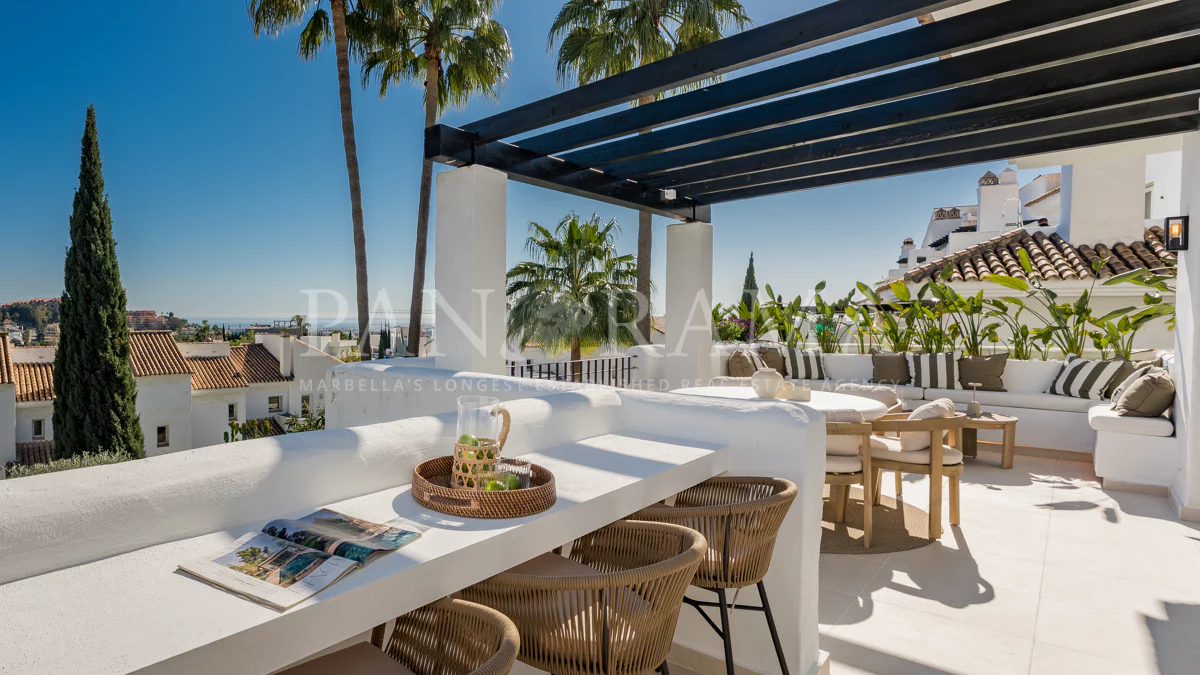 Curated visual reference: Gallery Detail: 1 Apartments With Sea Views For Sale In La Quinta