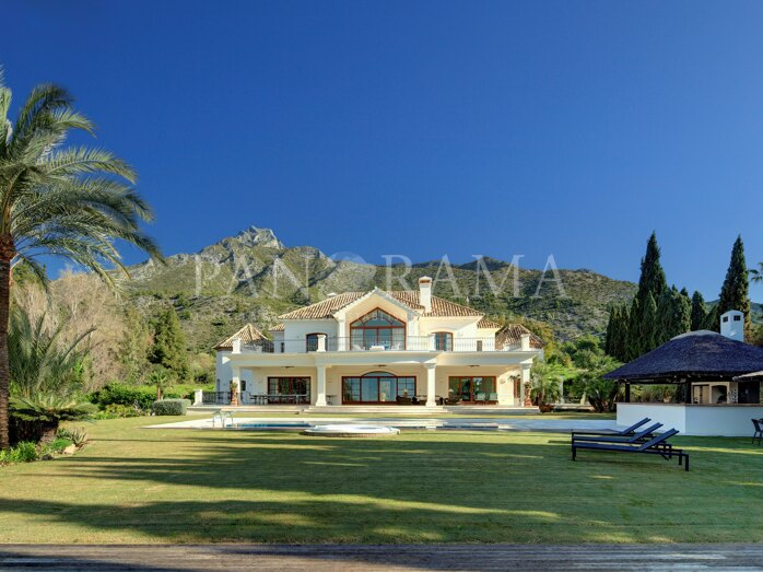 Mansión excepcional con vistas panorámicas al mar en Los Picos de Nagüeles, Milla de Oro