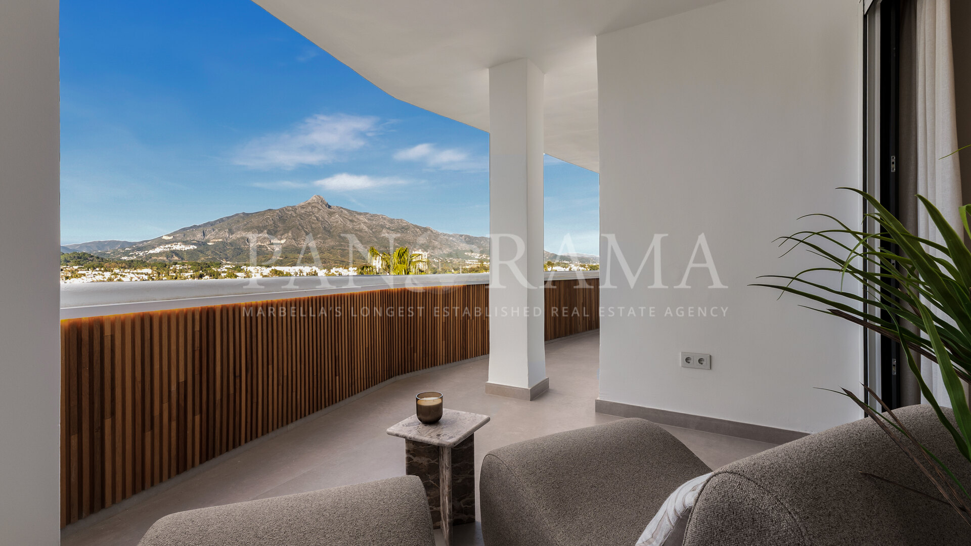Wunderschönes Penthouse, umgeben von renommierten Golfplätzen in den Jardines de Andalucía