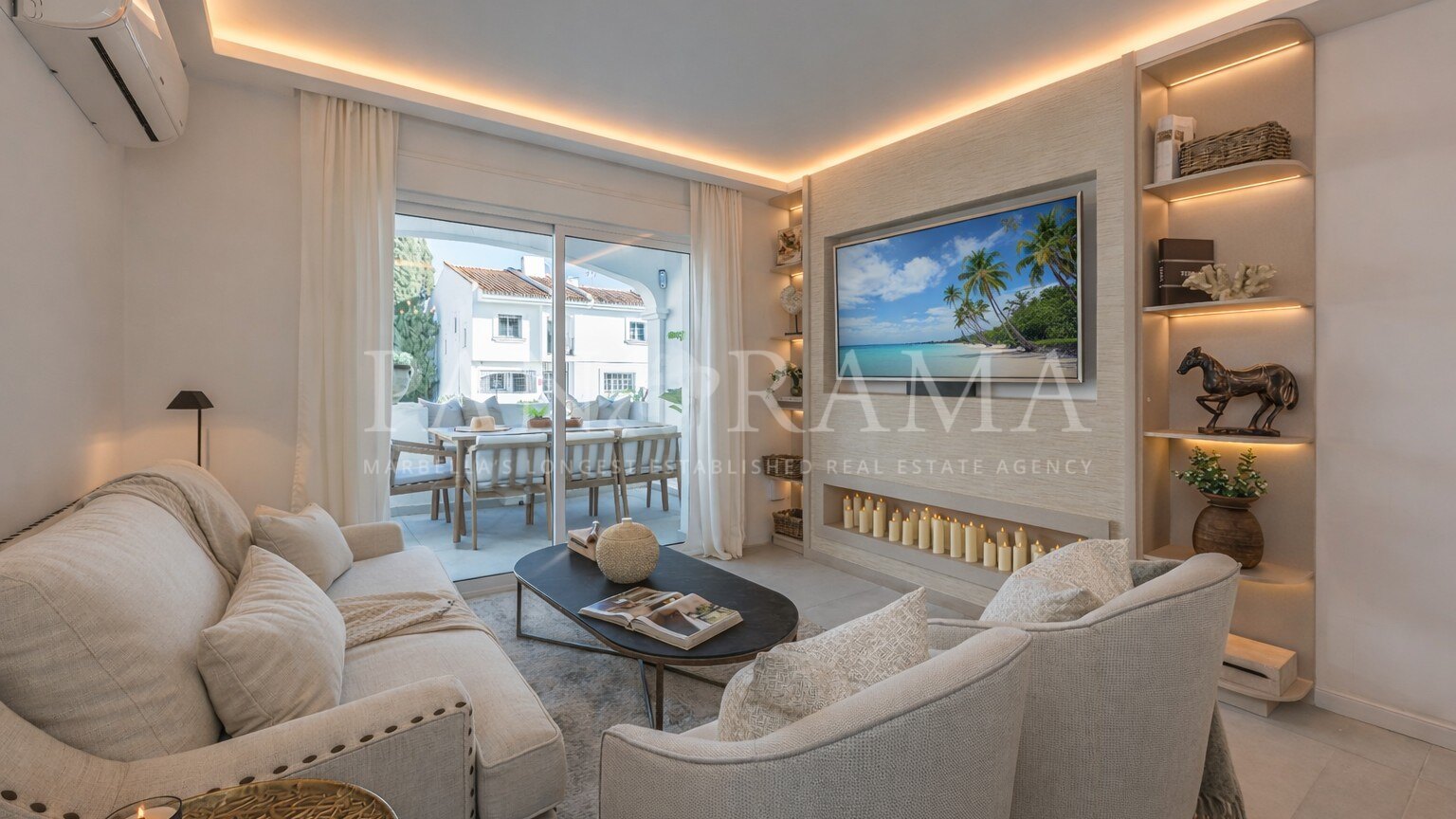 Op maat gemaakte herenhuis in Aloha Golf Valley met potentieel voor kortetermijnverhuur