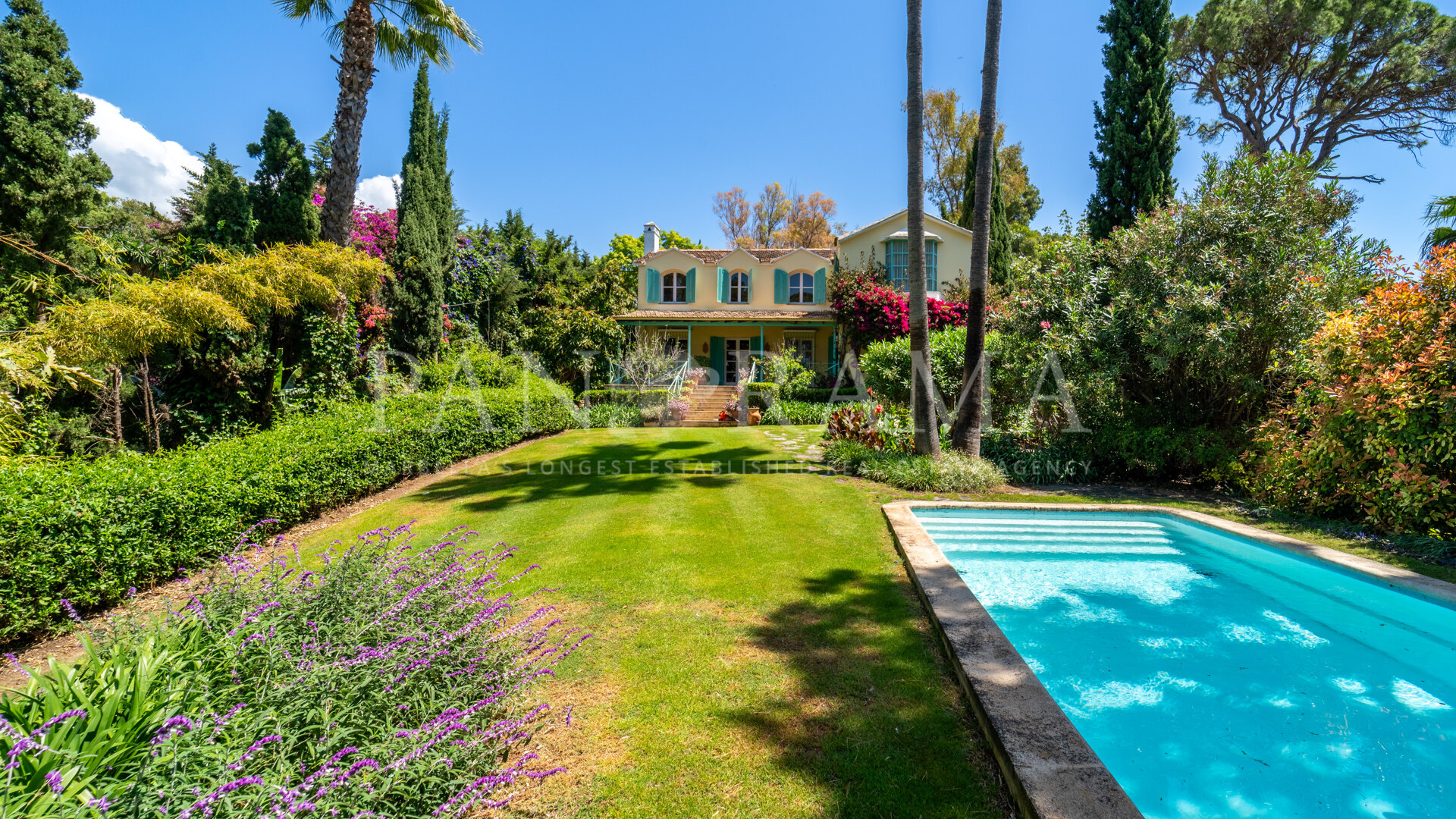 Encantadora villa en el centro de Marbella, a solo 10 minutos a pie del casco antiguo