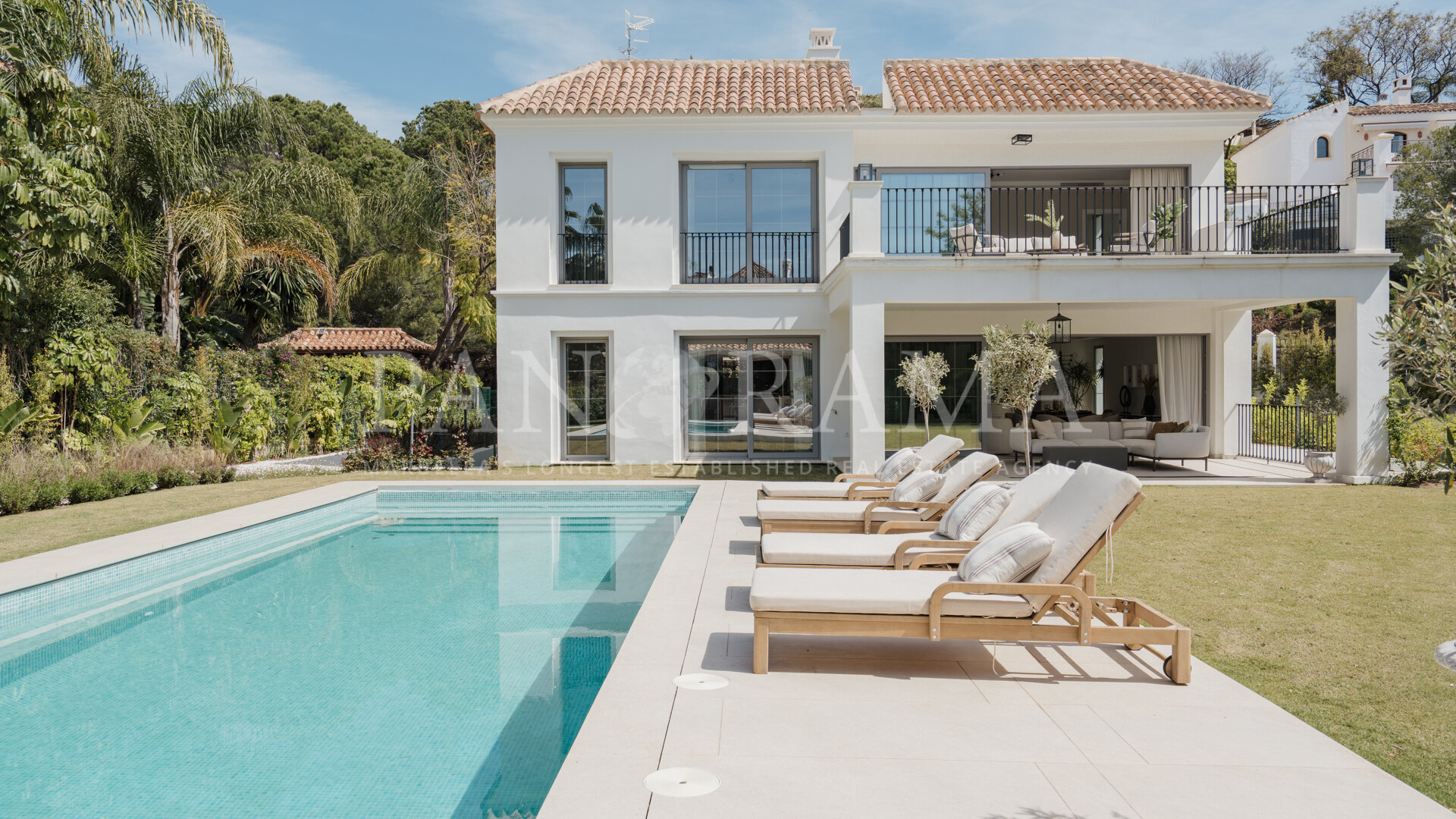 Villa familiale contemporaine à Los Arqueros, Benahavís
