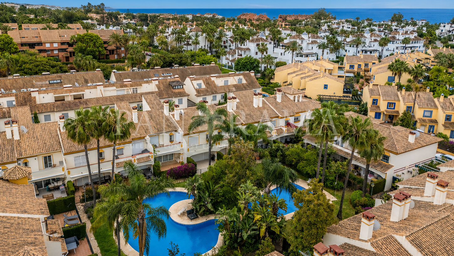 Investitionsmöglichkeit in El Lago nahe Strand und Puerto Banús