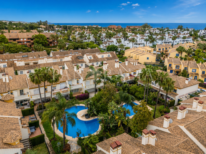Investitionsmöglichkeit in El Lago nahe Strand und Puerto Banús