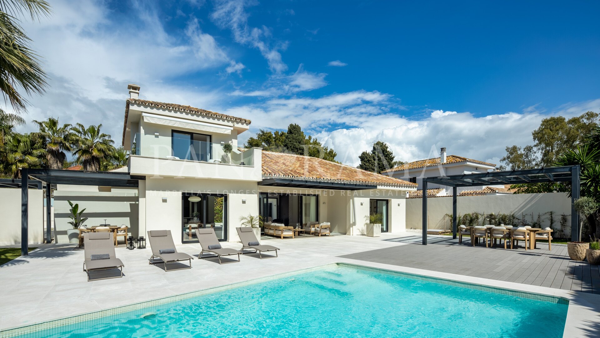 Exquisite modern mediterranean villa ideally situated just meters from San Pedro beach