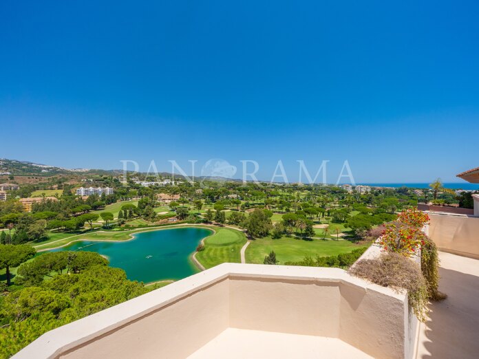 Frontline golf duplex penthouse in Marbella East with sweeping panoramic views
