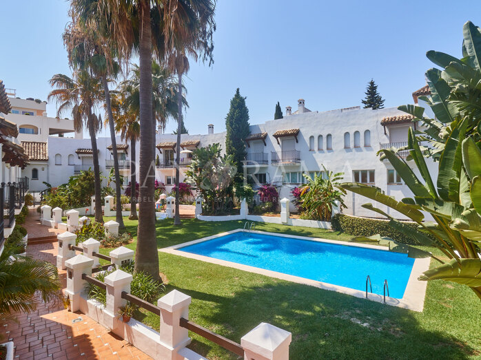 Reihenhaus in einer abgeschlossenen Wohnanlage in Casablanca an der Goldenen Meile