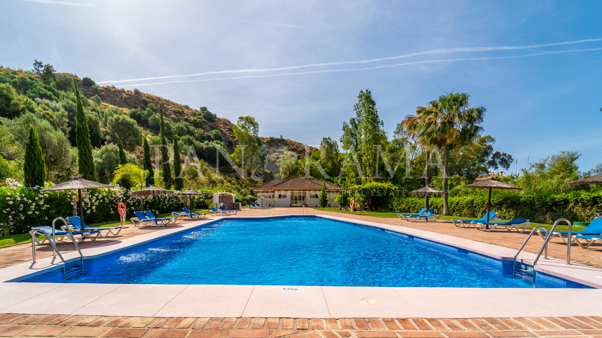 Charming apartment in Río Real, Marbella, surrounded by nature and tranquility
